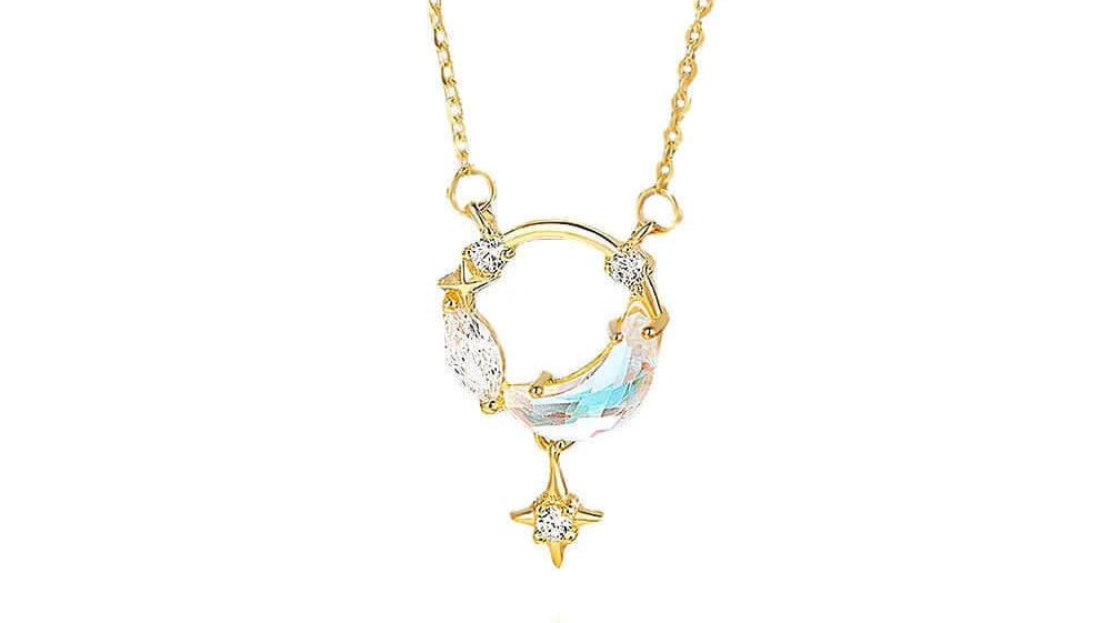 Kaitlan Collins' Necklace Medallion: A Symbol of Strength and Identity